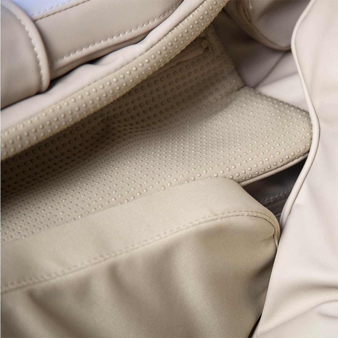 Многофункциональное массажное кресло Rolfing GESS-792 с прогревом, beige купить в OrtoMir24